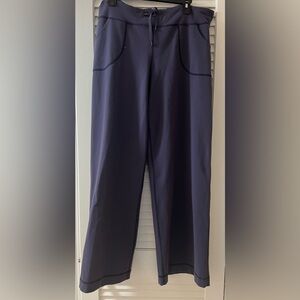Lululemon wide leg relaxed fit size12